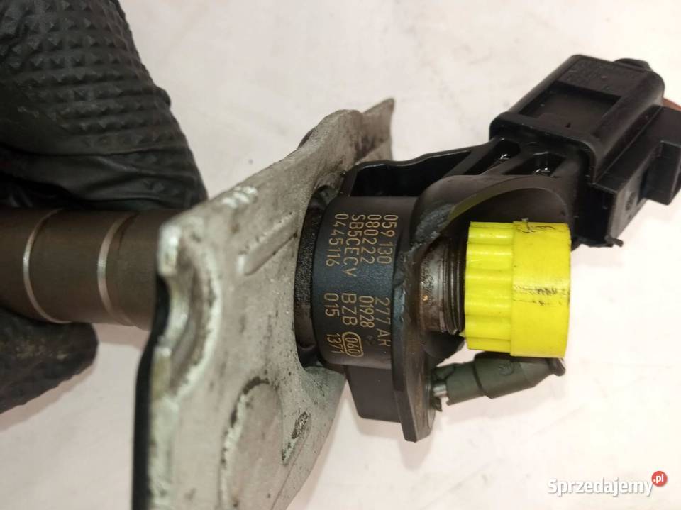 WTRYSKIWACZ 059130277AR 4D0971992 30 TDI VW osobowe