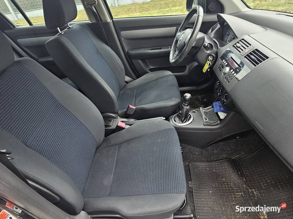 2009 SUZUKI Swift 13i 16V benzyna 205000 czarny Kraków