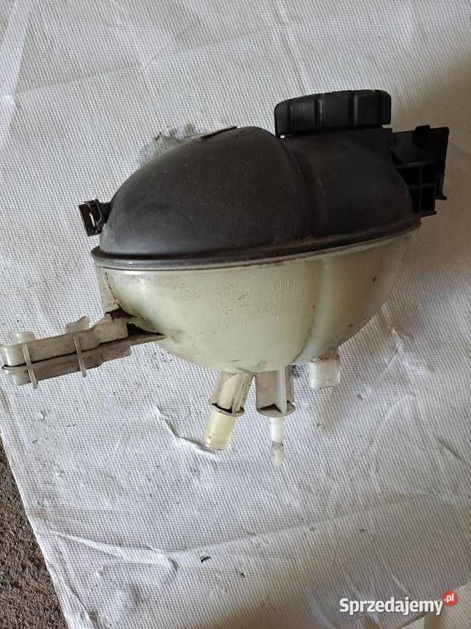 Zbiornik wyrównawczy Mercedes W204 Zbiorniki wyrównawcze pomorskie sprzedam