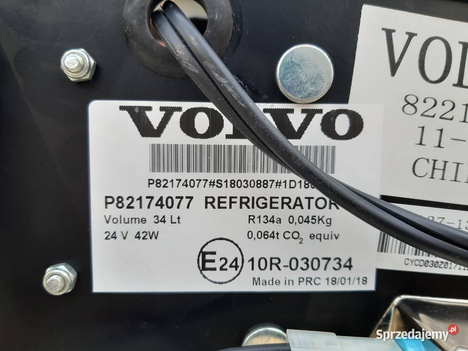 VOLVO FH4 LODÓWKA 24V 42W 45L 82174077 Motoryzacja Bieleń