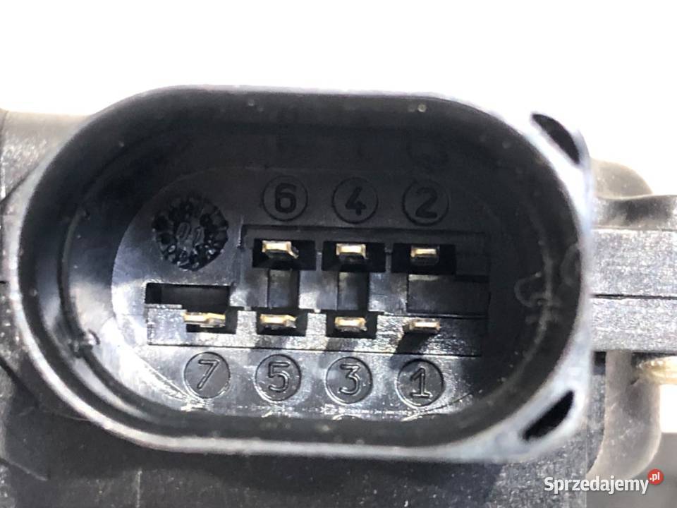 ZAMEK DRZWI PRAWY PRZÓD AUDI A2 Hatchback Zamki, wkładki i kluczyki Zamki, wkładki i kluczyki sprzedam