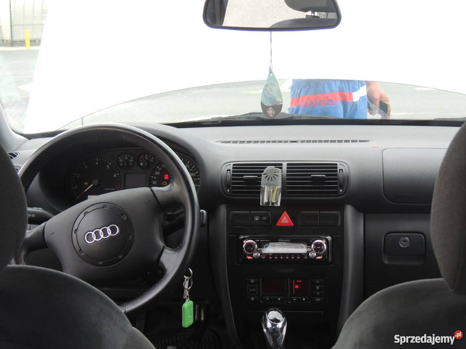 Audi A3 2000 16 benzyna 5 drzwi autoalarm Jelenia Góra sprzedam