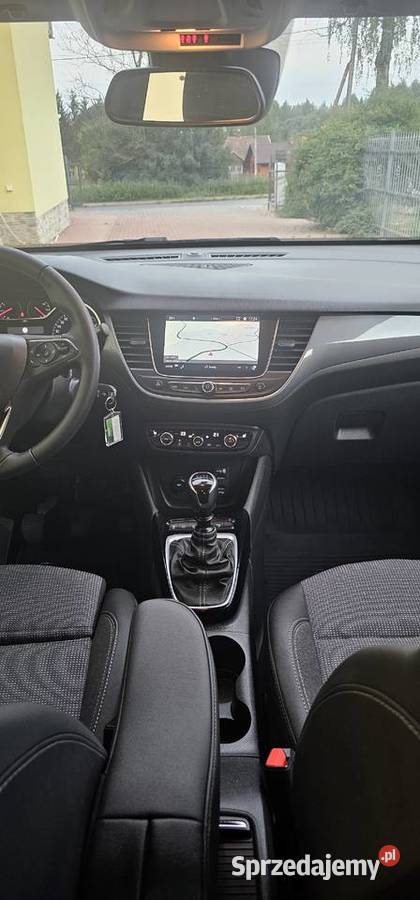 Opel crossland 2024 przebieg 6700 1200cm3