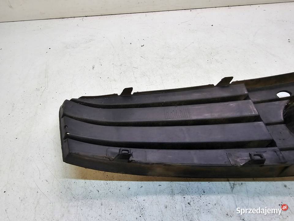 KRATKA ATRAPA ZDERZAKA LEWA AUDI A4 B8 8KD807681 śląskie Przystajń