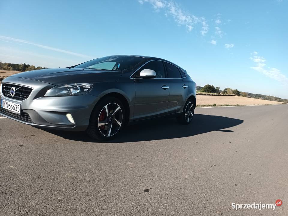 Volvo V40