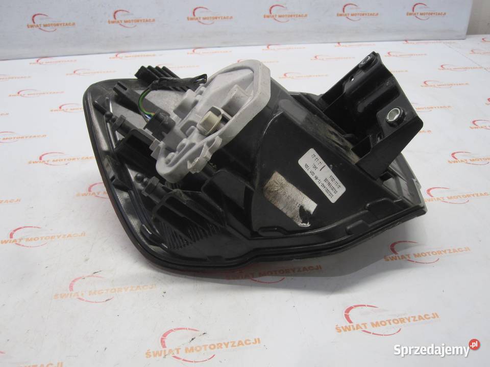 FIAT TIPO II 16 CDTI 16r lampa prawa tył