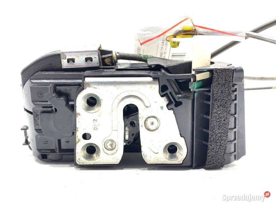 ZAMEK DRZWI LEWY PRZÓD NISSAN JUKE F15 Crossover