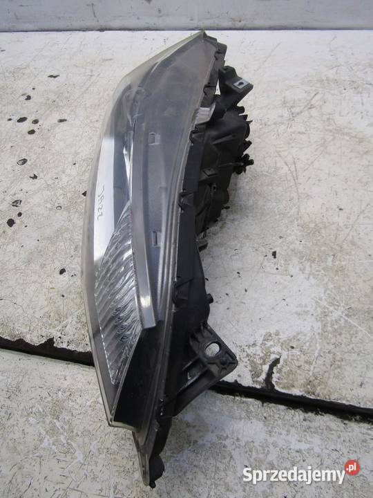 LAMPA PRZEDNIA PRAWY PRZÓD HONDA JAZZ IV Lampy przednie sprzedam
