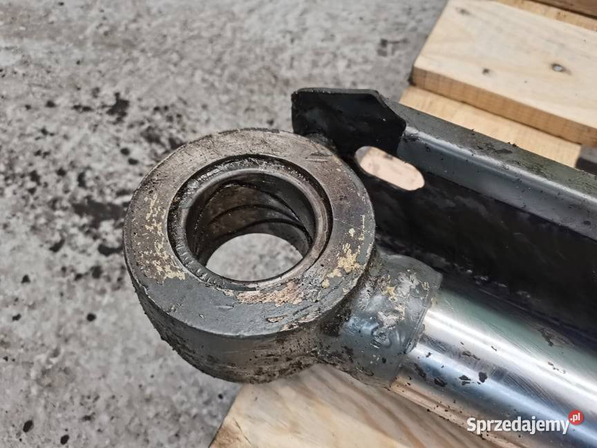 Neuson 6002 Siłownik ramienia głównego Wilkowo