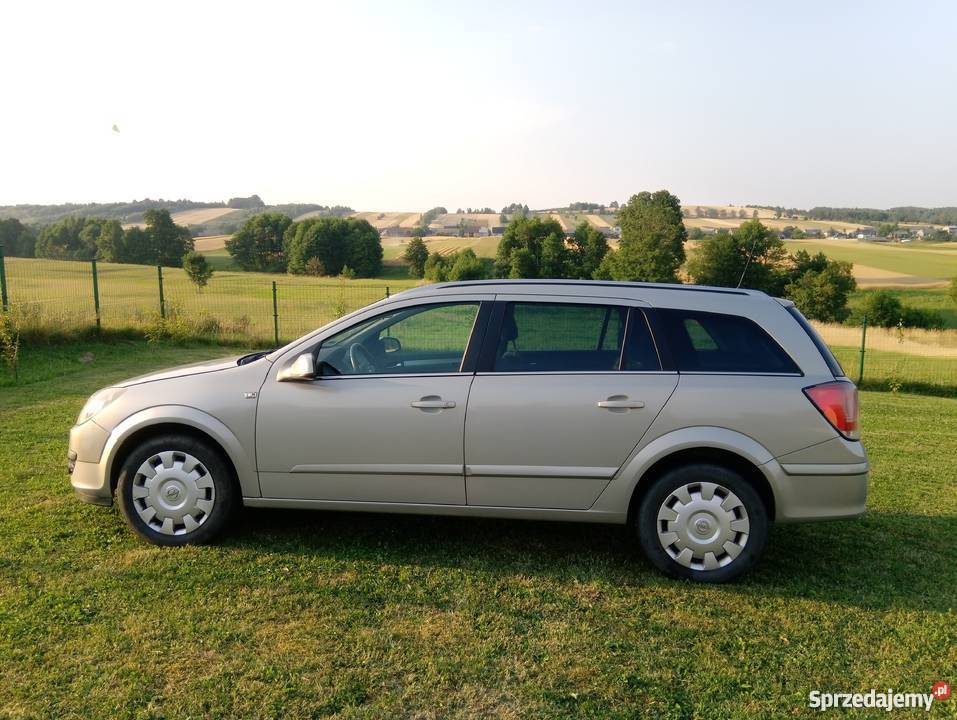 Opel Astra kombi 2007 r 16 105 1598cm3 Bodzentyn
