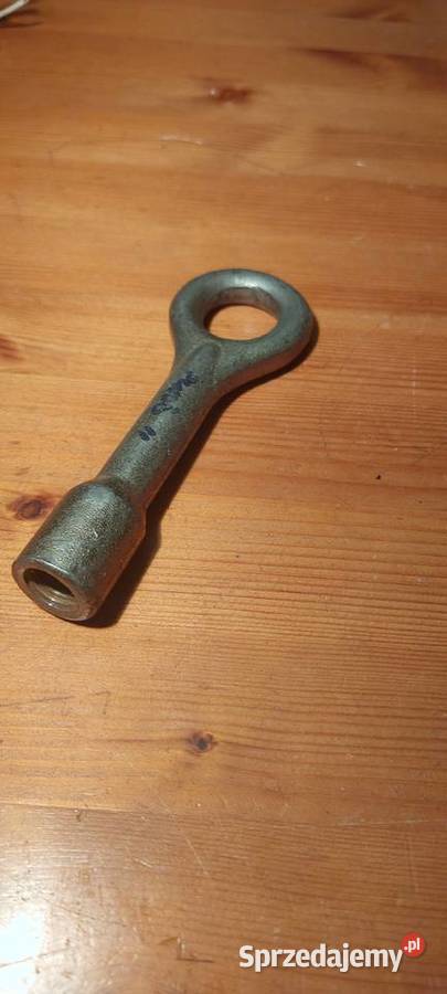 Ucho holowania Punto Siena Albea zaczep hak Skwierzyna