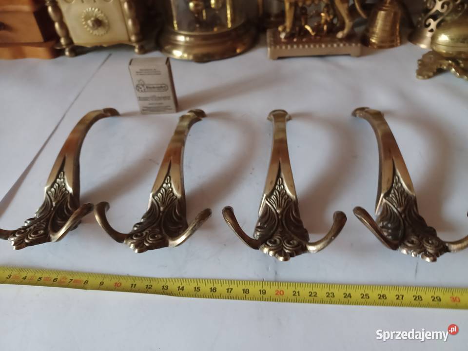 Komplet czterech pięknych dużych wieszaków Poznań