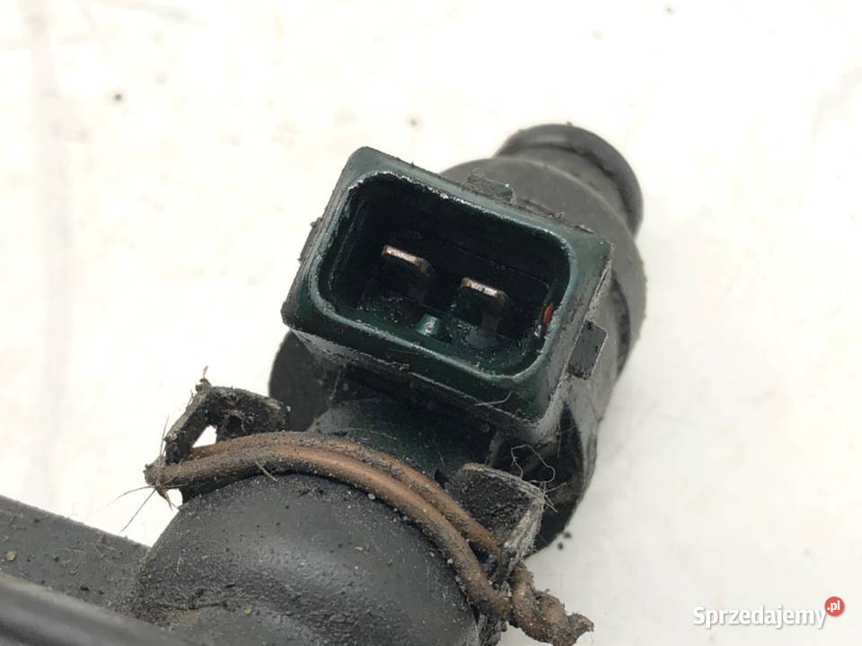 LISTWA WTRYSKOWA VW GOLF IV 037906031AA 16 100