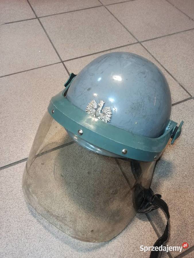Hełm kask WZ83 ZOMO MILICJA szturmowy z Skierniewice