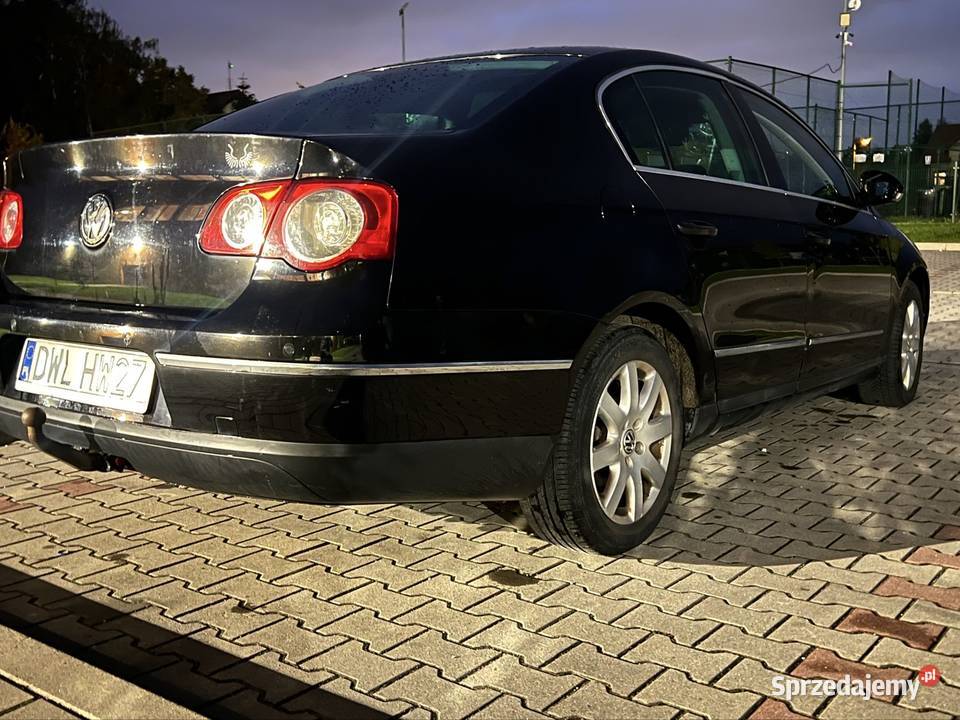 Volkswagen Passat b6 16 benzyna welurowa tapicerka Passat Kiełczów