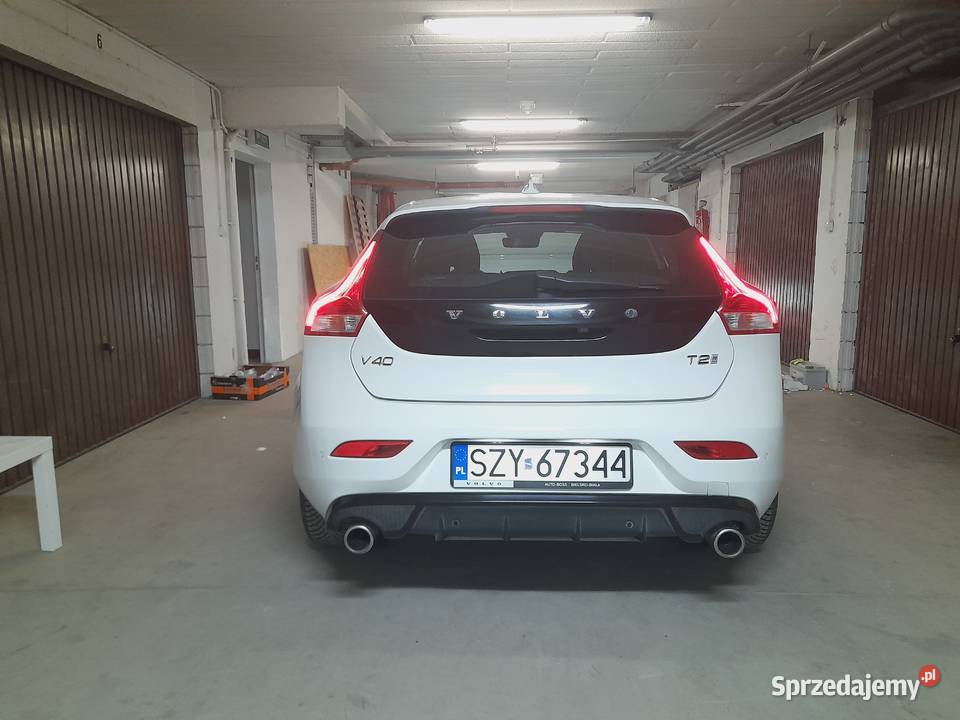 Volvo V40 RDesign 2019 20b przebieg dolnośląskie sprzedam