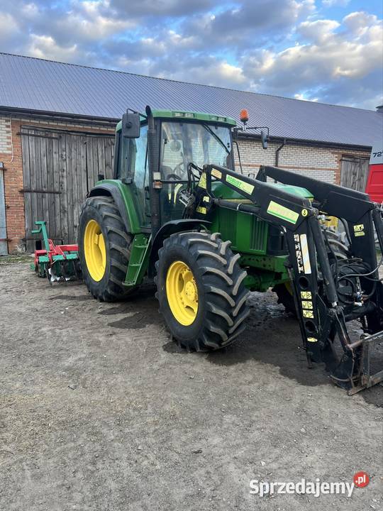 John Deere 6800 z ładowaczem Stoll 120 Kutno