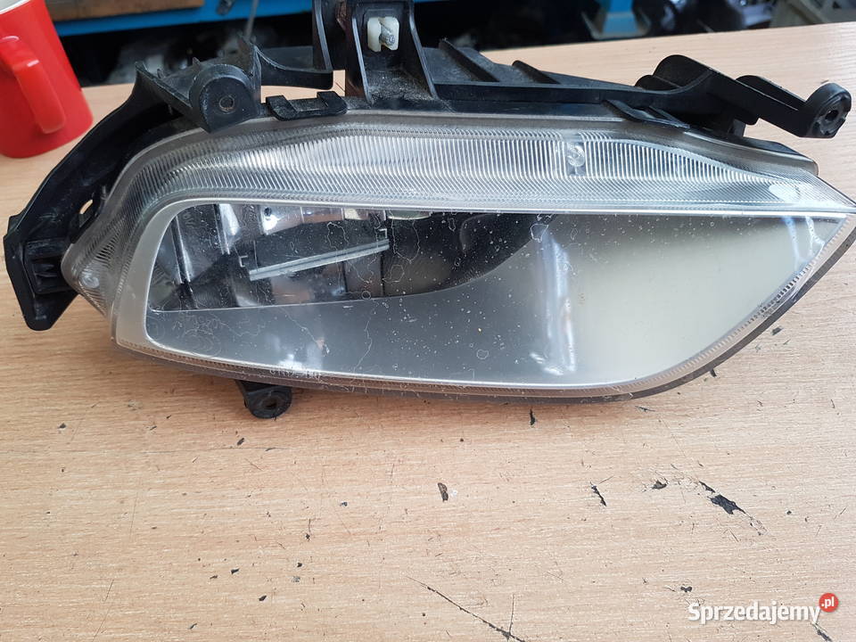 HYUNDAI H1 STAREX HALOGEN LEWY RAMKA HALOGENU lewe Lampy przeciwmgielne wielkopolskie Turkowice