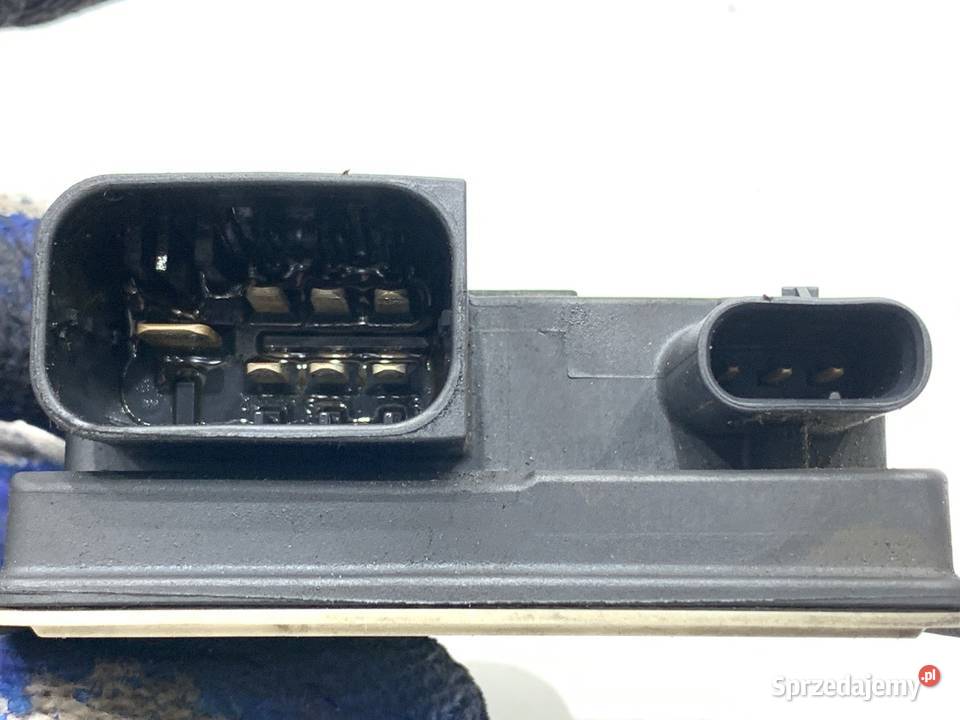 PRZEKAŹNIK ŚWIEC ŻAROWYCH BMW F16 8519472 30 258