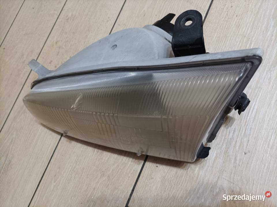 Lampa Toyota Camry IV gen 98 r USA przód Oświetlenie Ruszków Drugi sprzedam