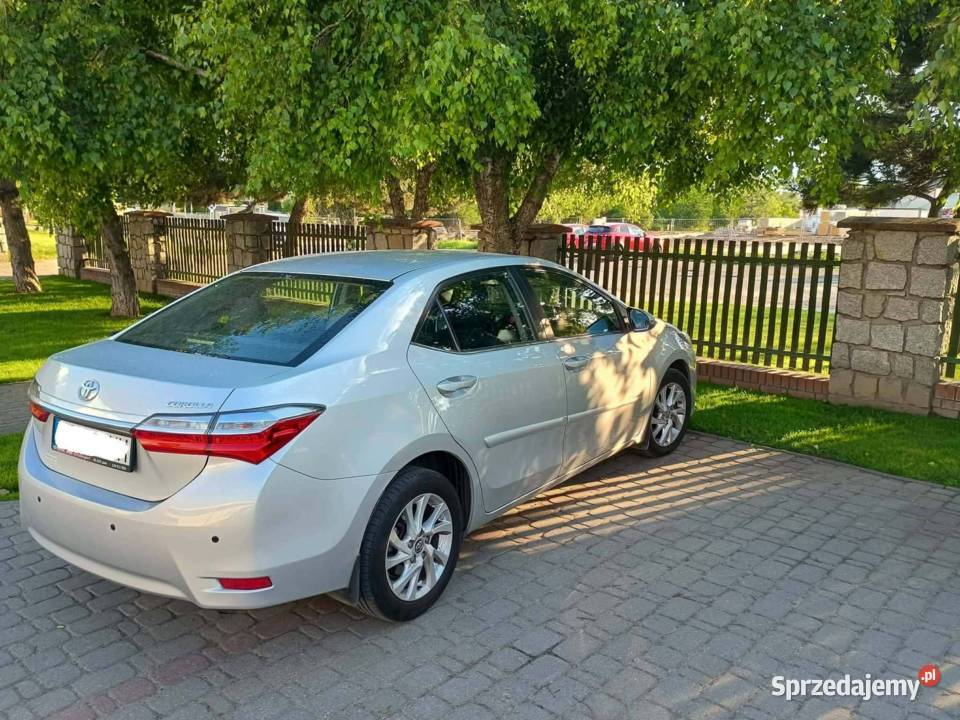 Toyota Corolla Sedan Comfort 16 benzyna 2018 Lublin