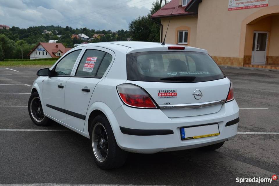 Opel astra 13 год