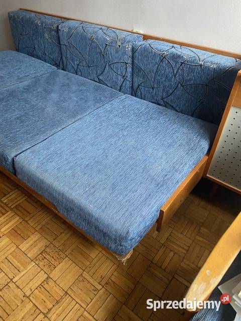 Unikalny zestaw mebli do renowacji z UP Zavody Legnica