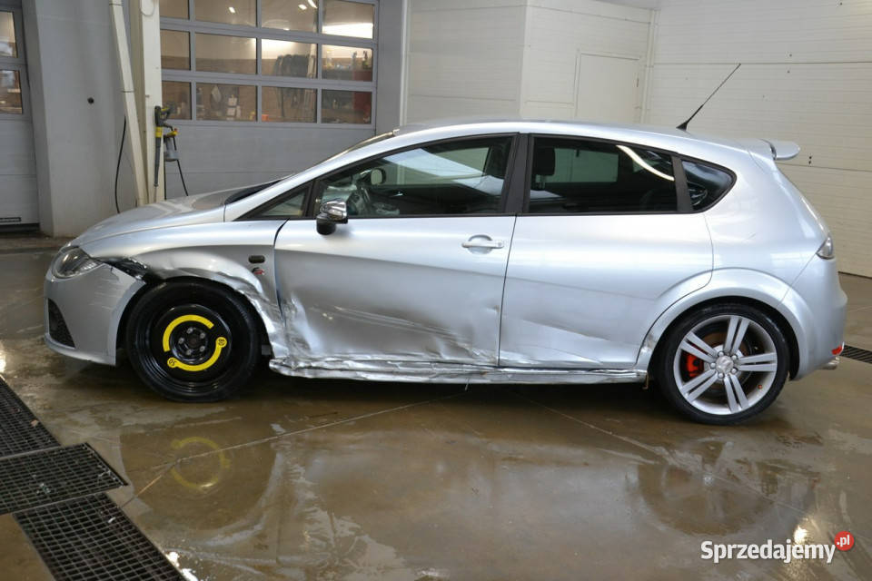 Seat Leon FR 20 benzyna turbo 200 kubełki fotele uszkodzony sprzedam