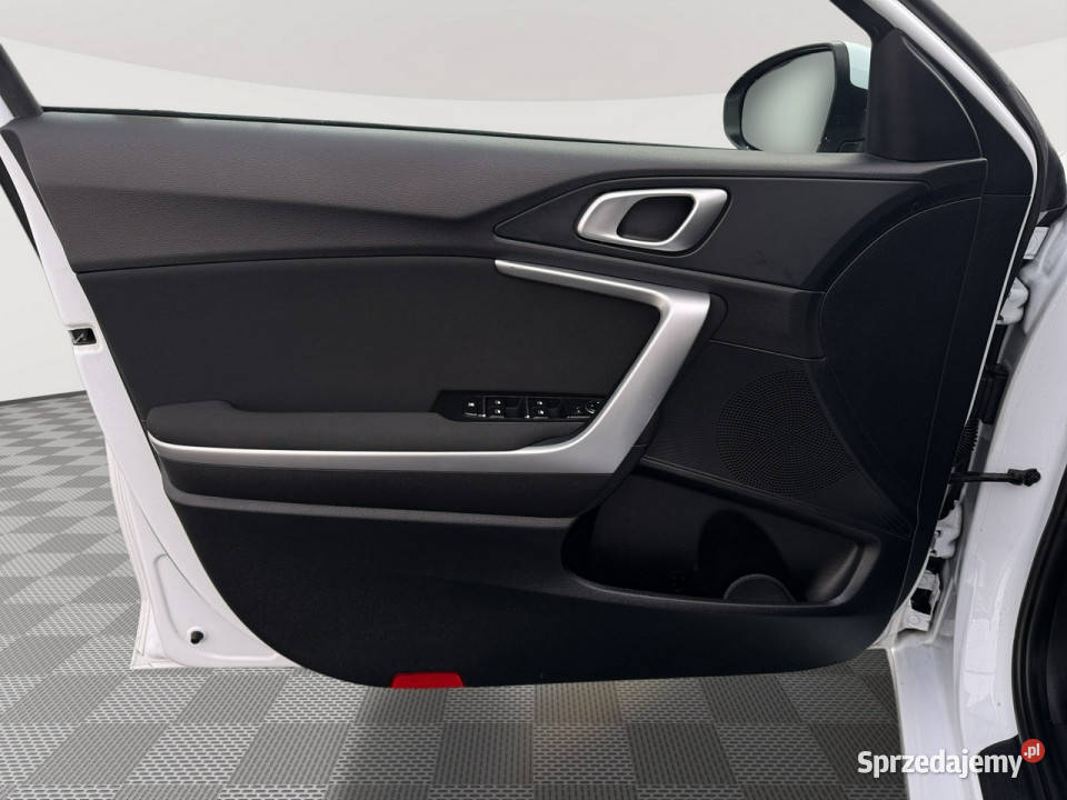 Kia Ceed CT749AG10 TGDI S Czcof Bluetooth Kombi Pępowo