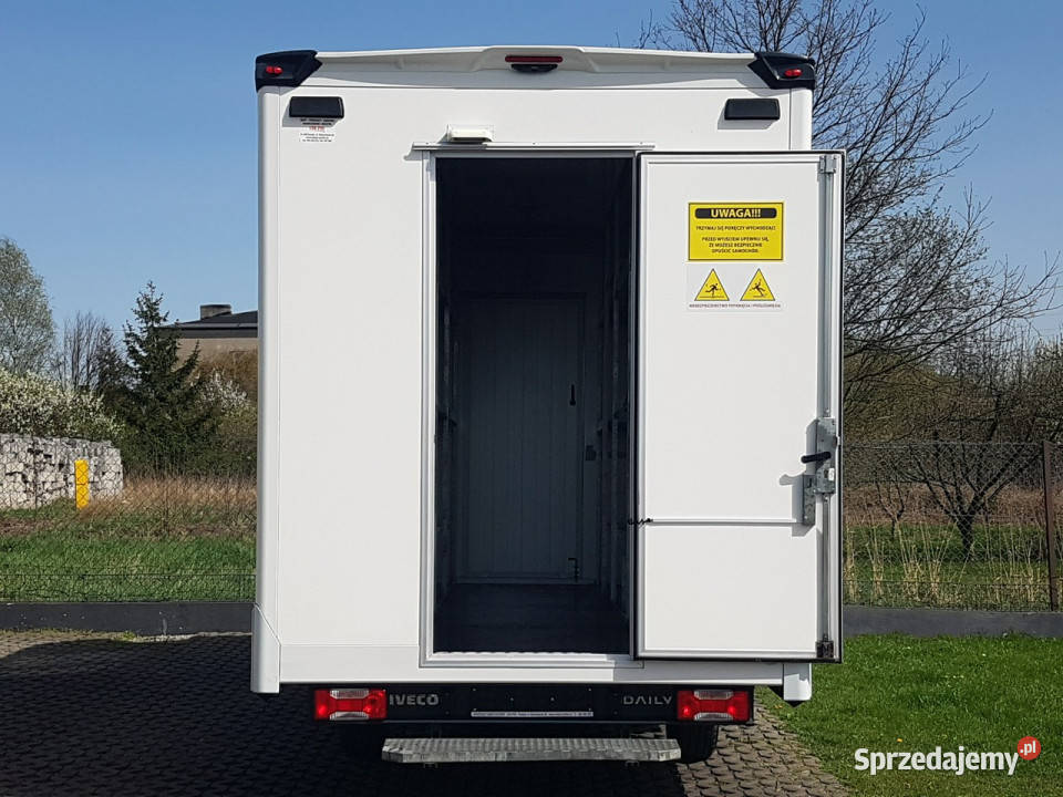 Iveco Daily KONTENER NISKOPODŁOGOWY 443x223x242 elektryczne szyby Poręba