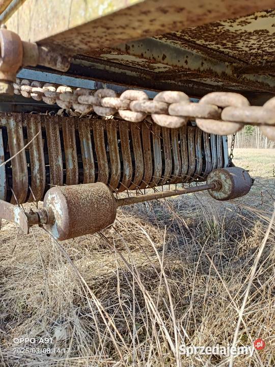 Zbierająca do zielonki siana słomy przyczepa do Szypliszki