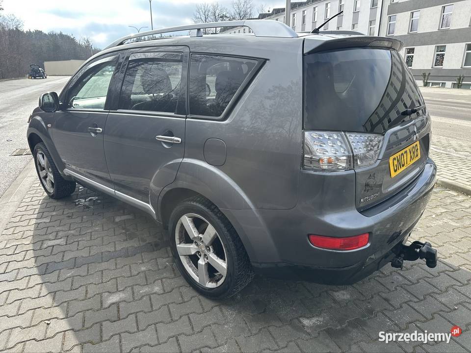 Sprzedam Mitsubishi Outlander 20 DiD 2007r Majdan Królewski