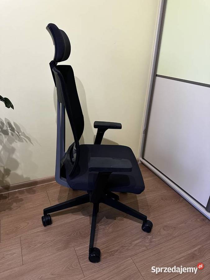 Fotel obrotowy Profim Xenon NET 111 STL Warszawa