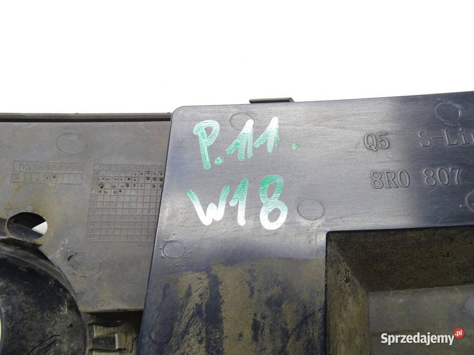 KRATKA ZDERZAKA PRAWY PRZÓD 8R0807682E AUDI Q5