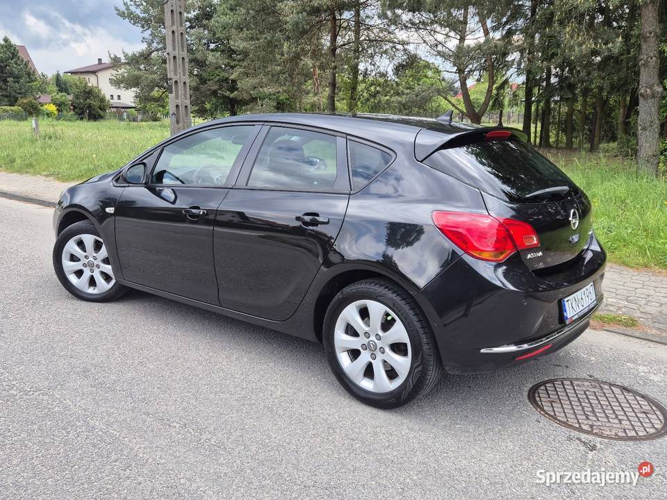 OPEL ASTRA J LIFT 16 CDTI ZAREJESTROWANY KLIMA isofix Astra