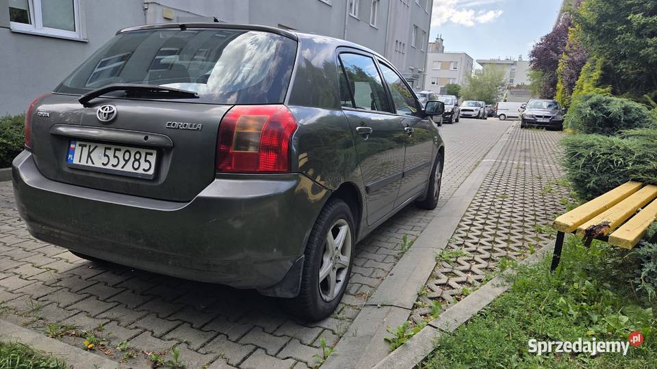 Corolla 2004 bezwypadkowy kupiny w salonie Kielce