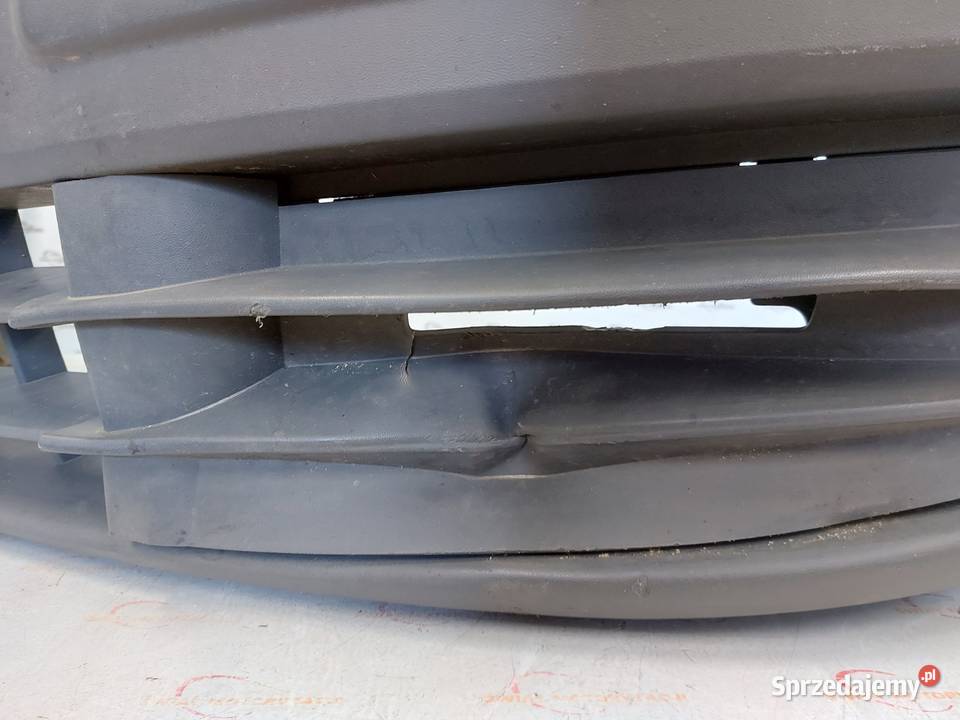 VOLKSWAGEN CADDY III 2K zderzak przód 2K0807221 świętokrzyskie Kielce