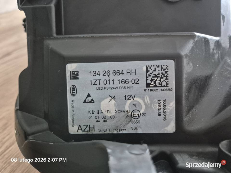 Leflektor Opel INSIGNIA A LIFT PRAWA 13426664 Oświetlenie Rzeszów