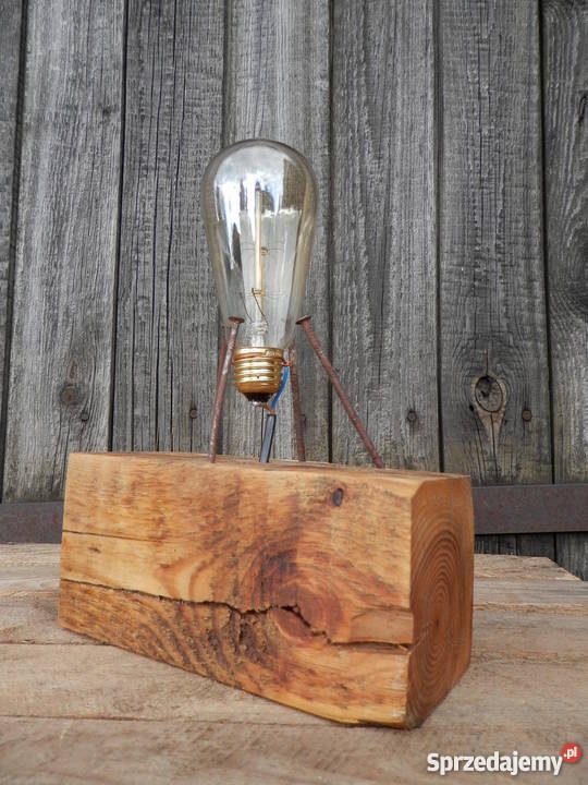 Lampa GWÓŹDŹ ręcznie wykonana ze starej belki Szczecinek