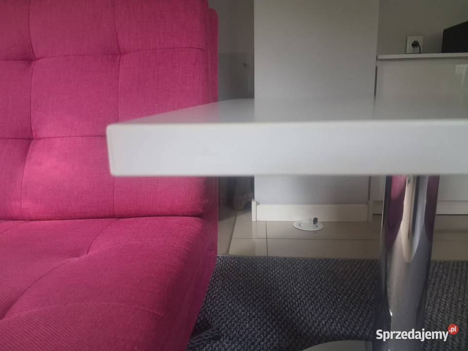 Sprzedam 2 fotele stolik kawowy sprzedam