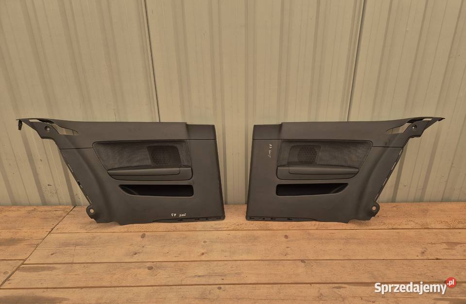 TAPICERKA TYŁ LEWA PRAWA AUDI A3 8P 8P3867036 osobowe Działoszyce