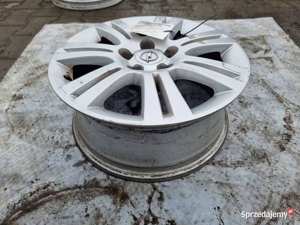 FELGA ALUMINIOWA 16 OPEL ZAFIRA B 65JX16H2 ET39 Lipno