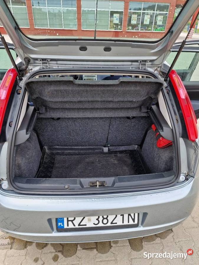 Fiat grande punto 2009r manualna Czudec