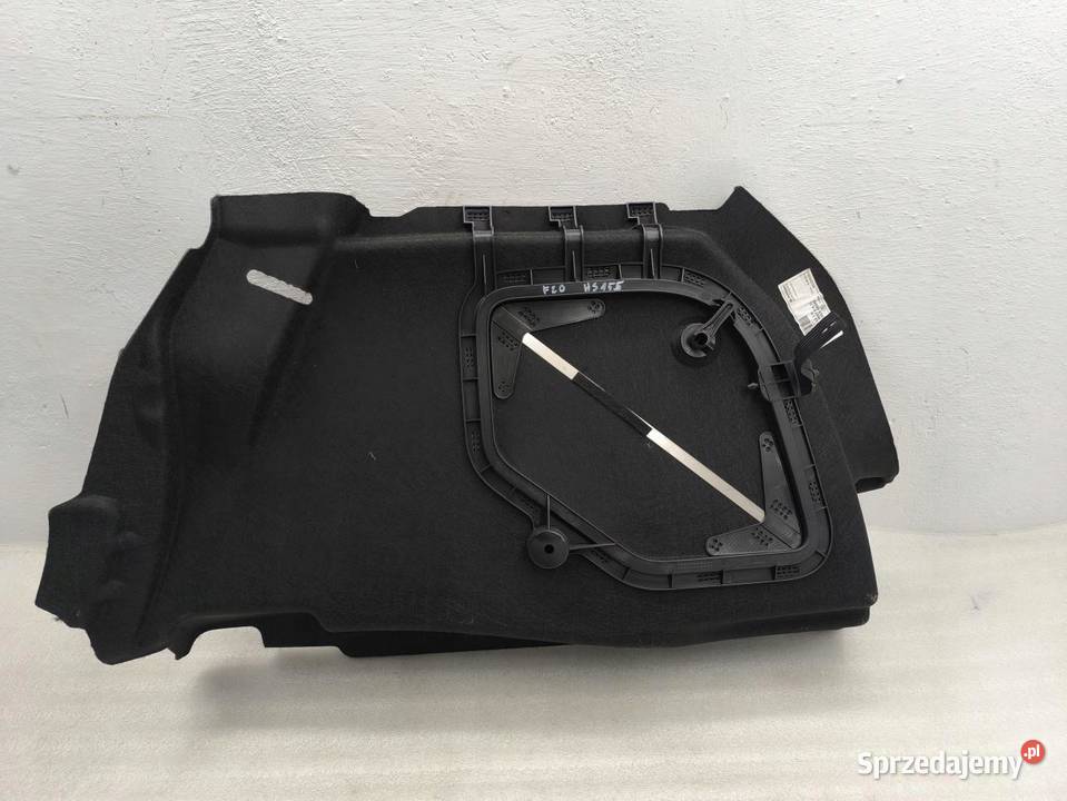 TAPICERKA BAGAŻNIKA BOCZEK TYŁ BMW F20 7238843 Tapicerki samochodowe