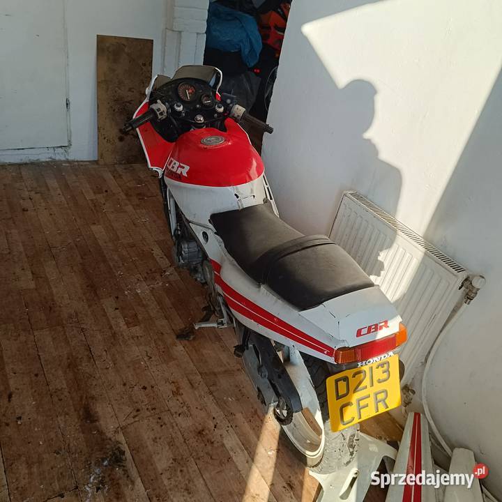 2x Honda CBR400R Nc23 1x Honda VFR400 Nc21