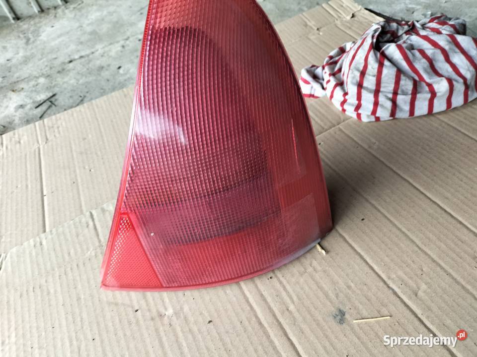 Renault Clio II 2 LAMPA TYŁ PRAWA Oświetlenie Kamień-Kolonia