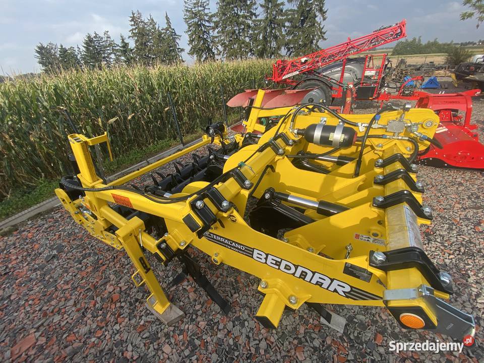 Pług dłutowy Bednar Terralnd TN3000 HD7R