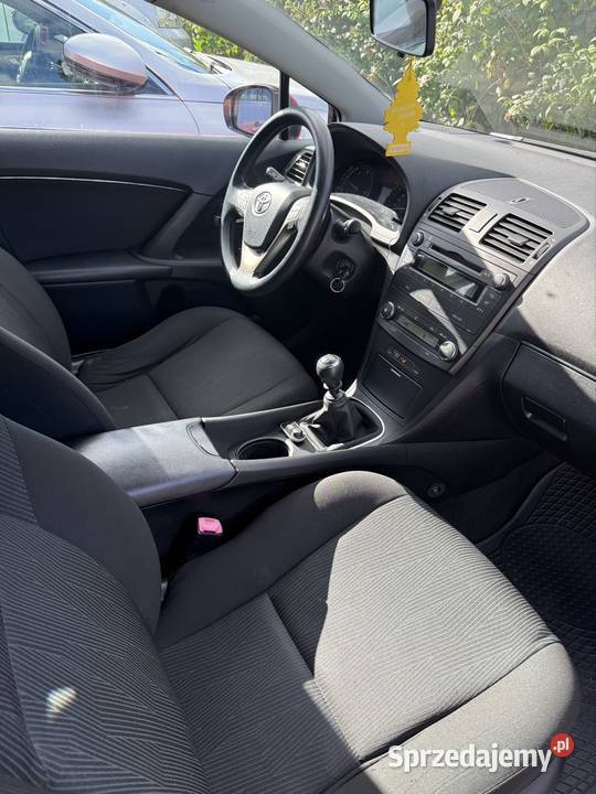 Toyota avensis 2010 20d 269450km