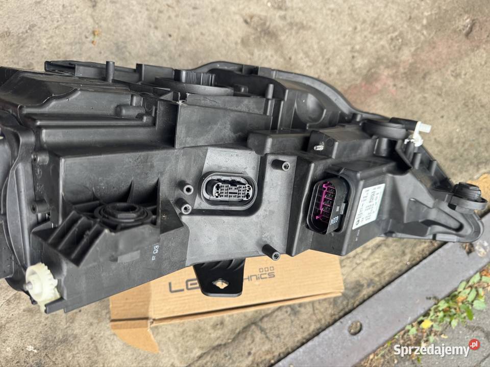 Lampa prawa Audi 8v0941034 Radom sprzedam