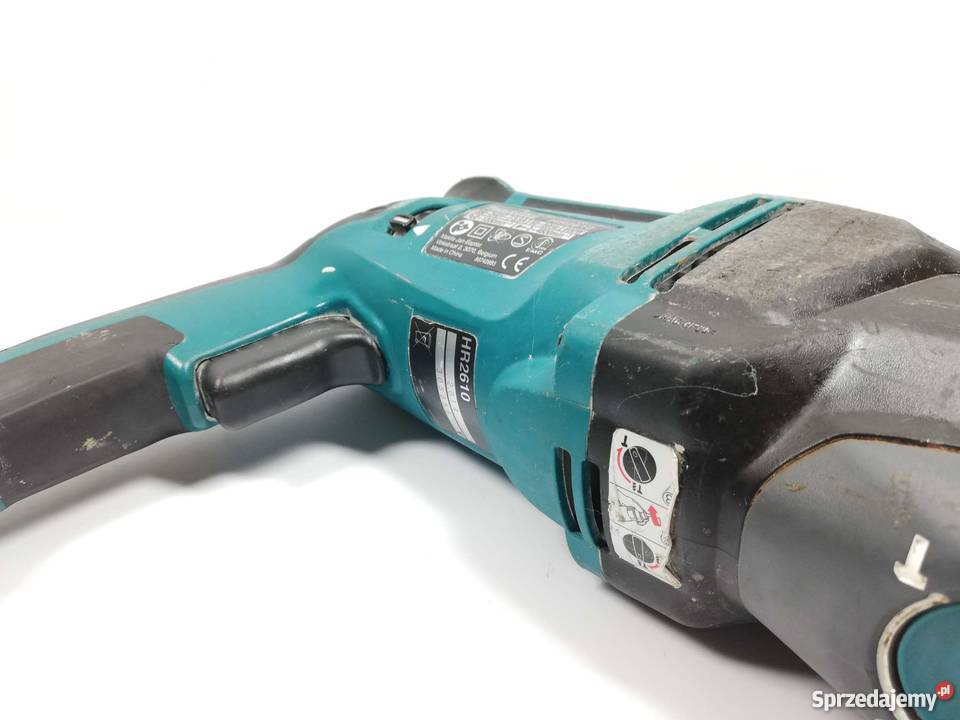 MŁOTOWIERTARKA MAKITA HR2610 800W 24J SDS Strzelin